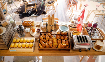 v-petit-dejeuner-hotel-mercure-gaillard