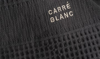 v-serviette-brodee-carre-blanc