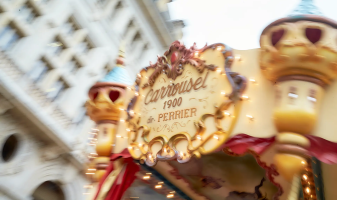 v-carrousel-perrier-loisirs