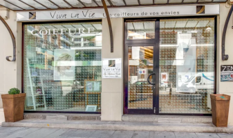 v-devanture-salon-viva-la-vie-by-stephanie-comte