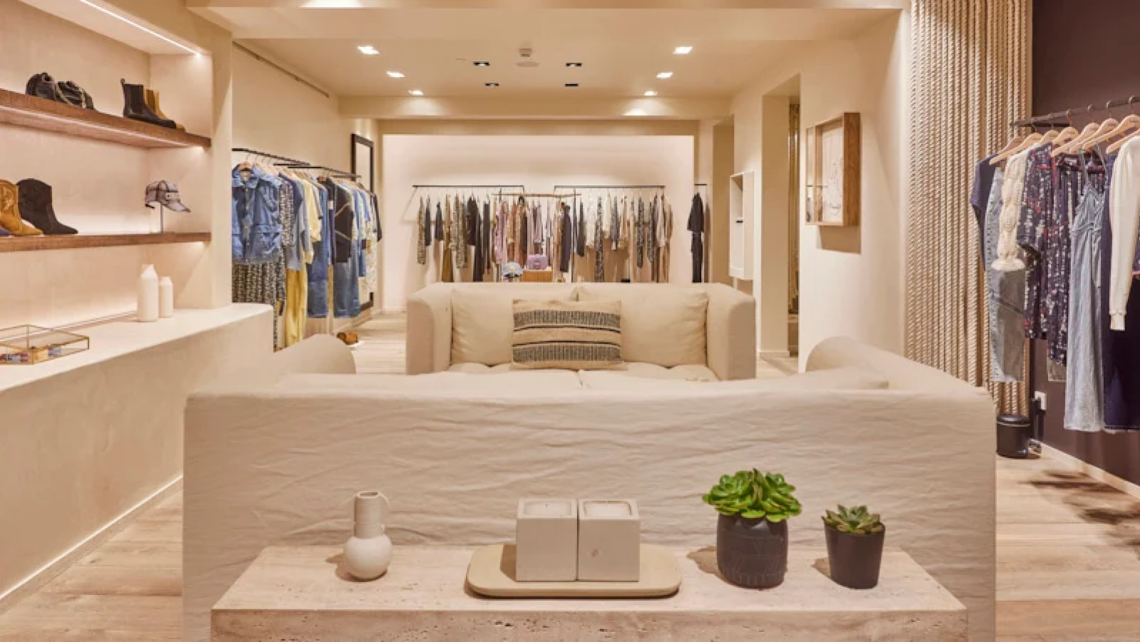 v-interieur-boutique-2-ba-sh-annemasse