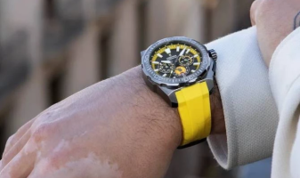 v-montre-jaune-homme-bijouterie-christian-mas