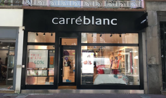 v-devanture-boutique-carre-blanc